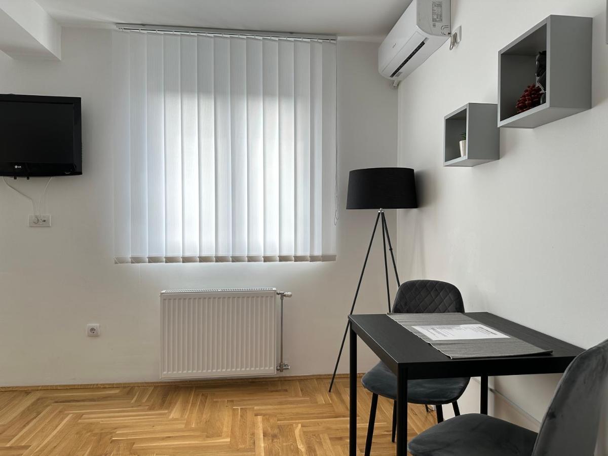 Aura Apartment Belgrade Exterior photo